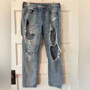 American Eagle Tomgirl Distressed Jeans